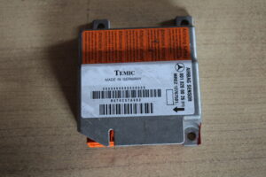 001 820 00 26 Airbag Sensor Mercedes Benz E220
