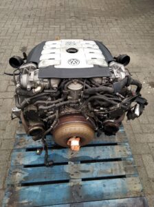 Motor - Engine V10 TDI Motor code AJS. 07Z 103 021 D & 07Z 109 211 B. VW Phaeton