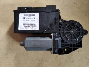3D1 959 704 E Raam motor Rechts Achter VW Phaeton