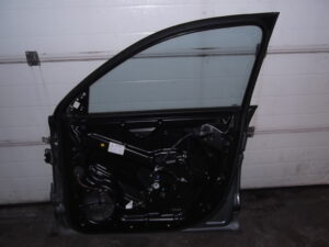 Front door right Porsche Cayenne 955.