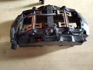 BREMBO 20.7675.02 Remklauwen - Front Brake Calipers