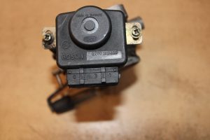 951.110.530R Throttle Body Porsche 944 Turbo