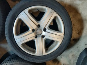 Velgenset 9J x 19 H2 ET 60, 275-45 R 19 VW Touareg