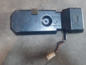 477 945 114 & 477 945 285 Achterkant Achterlicht Rechts / Cap & Bulb Holder Rear Light Right