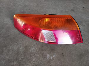 996.631.403.01 Achterlicht links / Rear Light Left Porsche 911 - 996