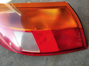 996.631.403.01 Achterlicht links / Rear Light Left Porsche 911 - 996
