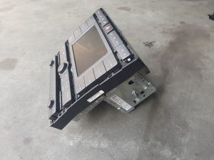 3D0 035 007 L Radio Navigation Display VW Phaeton