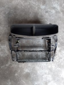 986.552.131.00 Center Dash Air vent Porsche Boxster 986