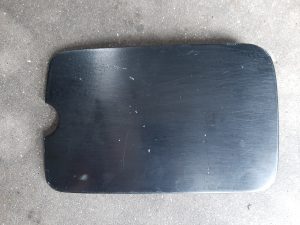 928.504.301.02 & 928.006.509.04 Tank klepje Porsche 928 Mat Zwart