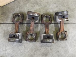 Pistons & Rods 944 109 0R Porsche 944