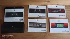 Opbergmapje-instructieboekjes-Handleidingen-Porsche-Cayenne