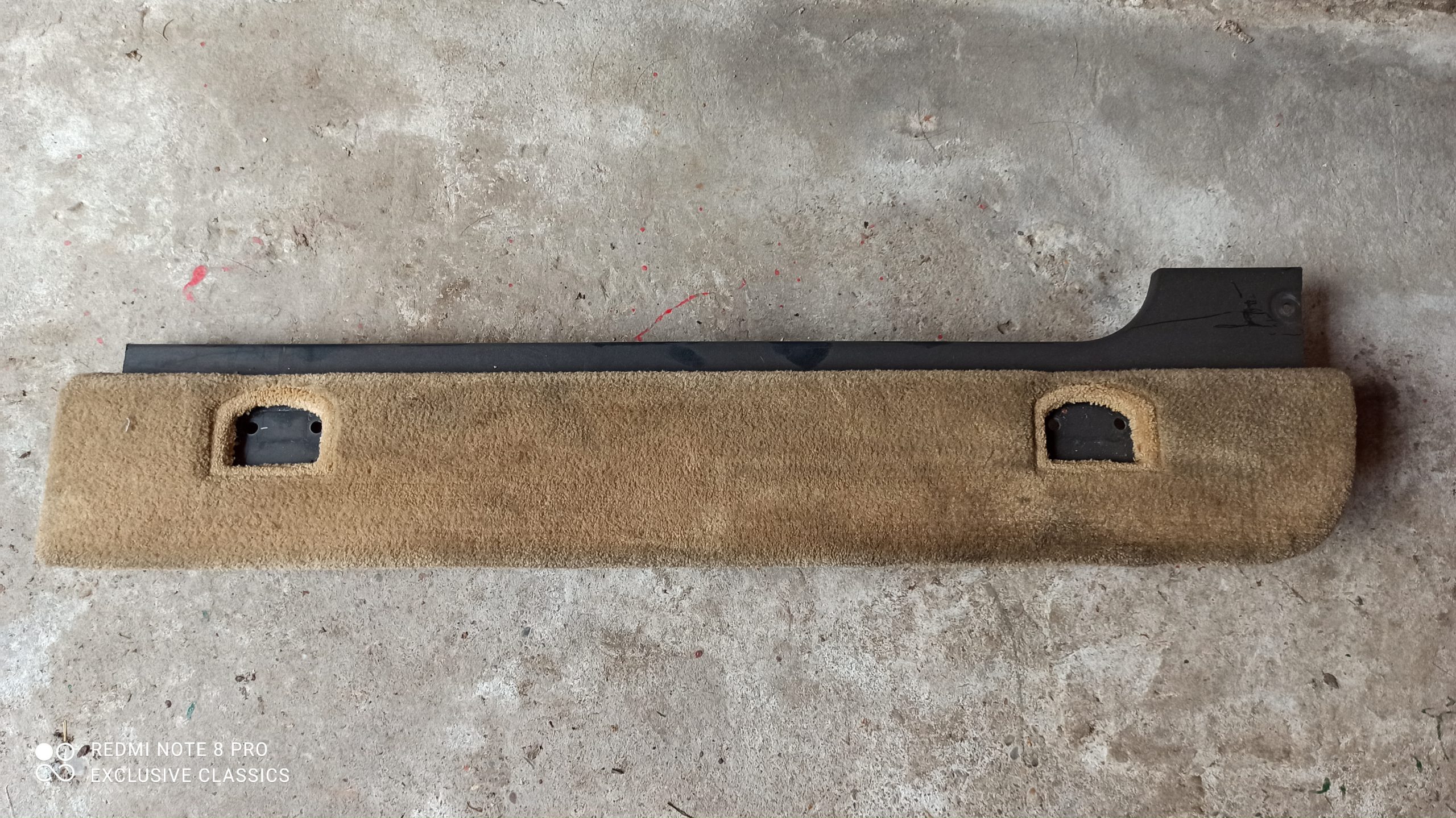 Carpet Floor Trim cover 7L5.863.527.L & 7L0.863.527.K